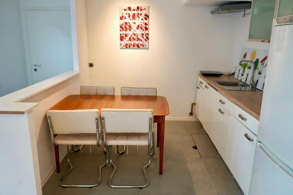 Helle Kellerwohnung Im Gruenen Mit Sauna โคโลญ ภายนอก รูปภาพ