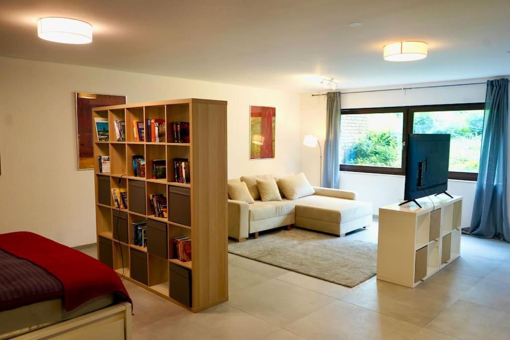 Helle Kellerwohnung Im Gruenen Mit Sauna โคโลญ ภายนอก รูปภาพ